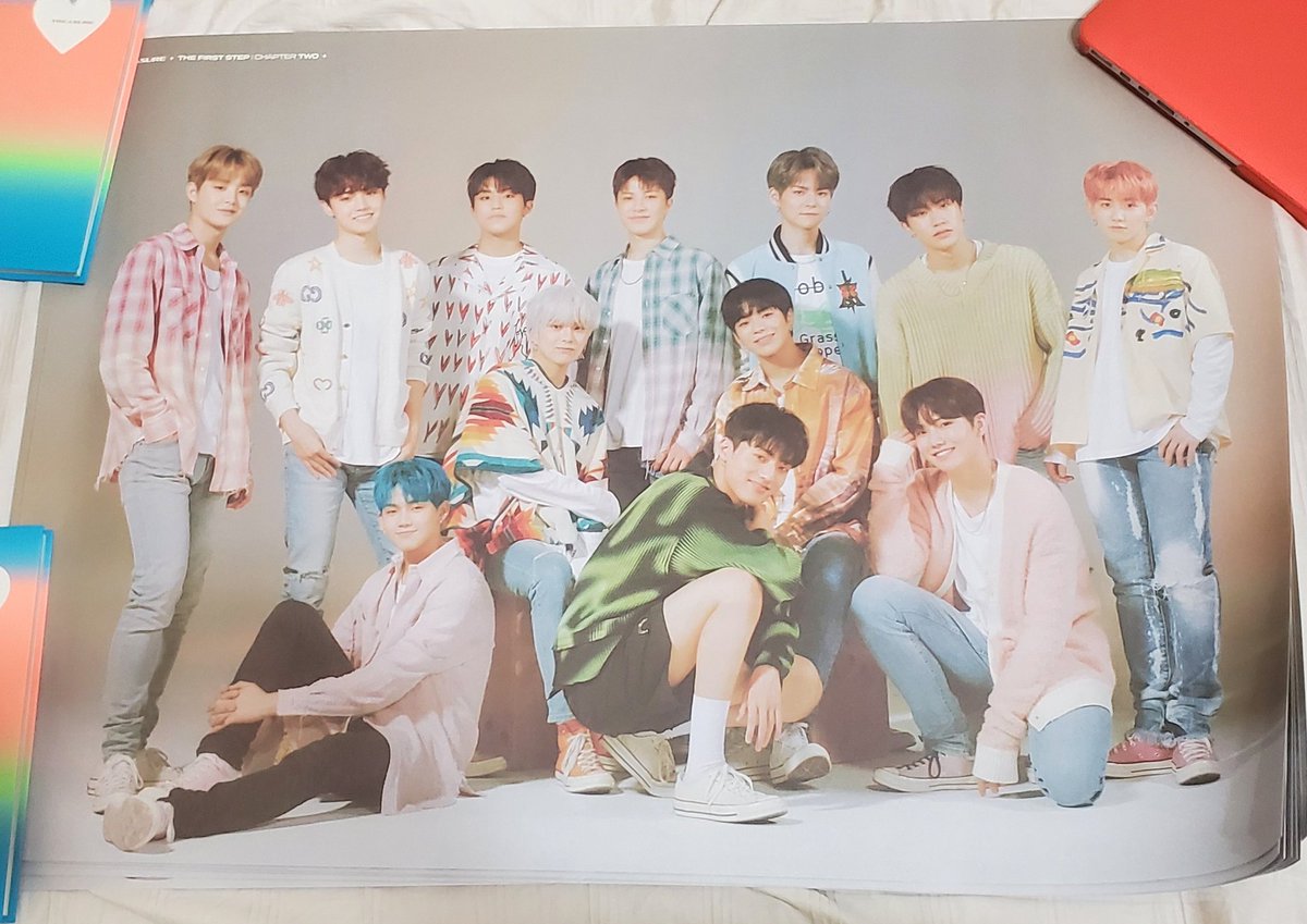 Masterpiecehy's tweet photo. WTS:
TREASURE - CHAPTER TWO
PRE-ORDER BENEFIT POSTERS / FIRST EDITION ONLY
DOUBLE-SIDED POSTERS
🏷 $9.99 USD for (Unfolded/Rolled) **I only have two tubes available so first come, first serve. The rest will be folded
🏷 $7.99 USD for FOLDED
#Treasure #mp_treasure
트레저 https://t.co/pHiOLsQ4SB