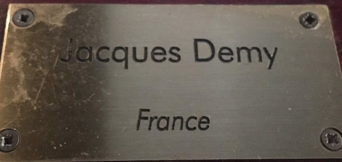  #LesCinéastesDuHangarRangée 10203 - JACQUES DEMY5 juin 1931 - 27 octobre 1990(France)- Lola (61)- La Baie des Anges (63)- Les Parapluies de Cherbourg (64)- Les Demoiselles de Rochefort (67)- Peau d’Ane (70)- Une Chambre en Ville (82)- Trois Places pour le 26 (88)