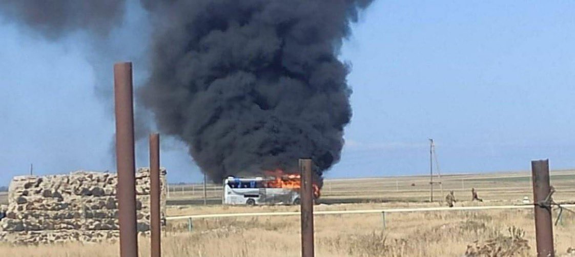  #Azerbaijan -  #Armenie / | Un bus de militaire aurait été ciblé par un drone azéri tuant 52 soldats arméniens. - Média local