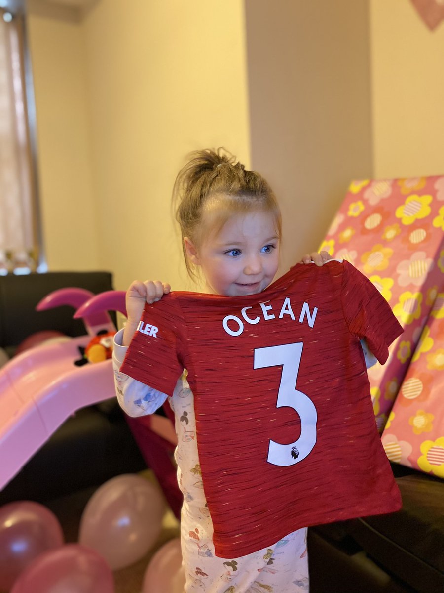 Only1JohnScon's tweet photo. Happy 3rd Birthday To My Beautiful Daughter Ocean. Love You Lots, Dad #TinyRed xx https://t.co/UcAYVQKQmW