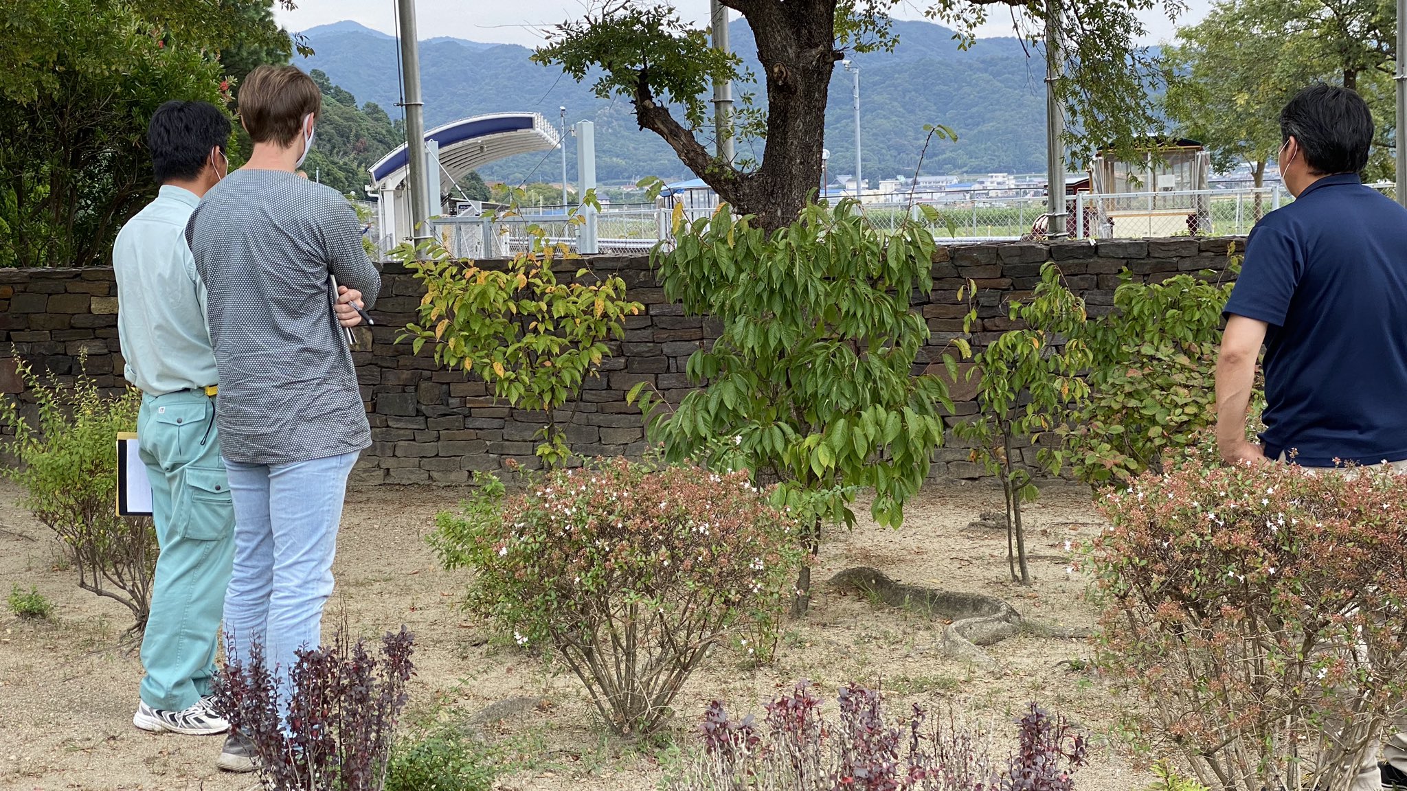 淡路花博周年記念 花みどりフェア 来年春のフェア開催に合わせて イングランドの丘に村雨辰剛さんのお庭が登場 どんなお庭ができるのでしょう ちなみに コンセプトは 国生み です お楽しみに 淡路花博th 花みどりフェア 淡路島