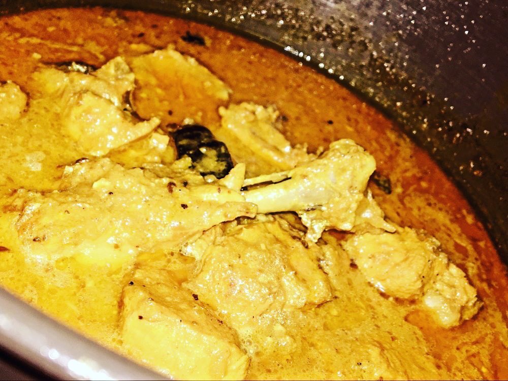 SAHI CHICKEN KORMA WITH DRYFRUITS PULAO🍲🍗
#sundaynightdinner❤️ #latepost📷 #chickenrecipes #chickenlover  #deliciouskorma #easyrecipes #quickrecipes #ankitaskitchen♥️ #ankitasdhaba #ankitskitchen01