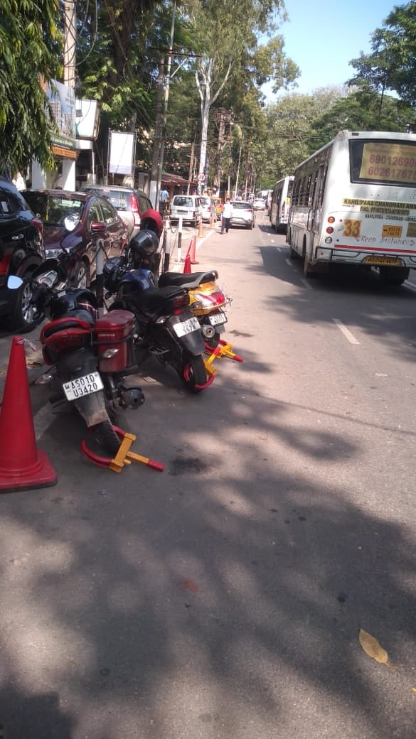 Bikes of the same feather get locked together! Please park responsibly. <a href="/assampolice/">Assam Police</a> <a href="/GuwahatiPol/">Guwahati Police</a>