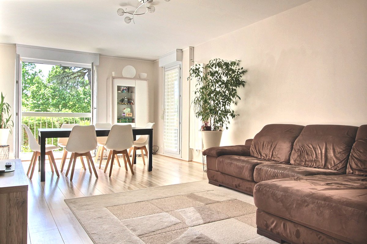 ImmoB_31's tweet photo. C'EST VENDU ! ✅

🏡 Appartement T5 avec Jardin et Balcon à Toulouse-Pouvourville

👉Au cœur de Pouvourville, cette résidence calme et verdoyante accueille en son 1er étage un appartement de type 5 de 104m² et son balcon de 10m². 

📞 Contactez-nous au 05 61 28 61 28 ! https://t.co/mZBu6PaVpe