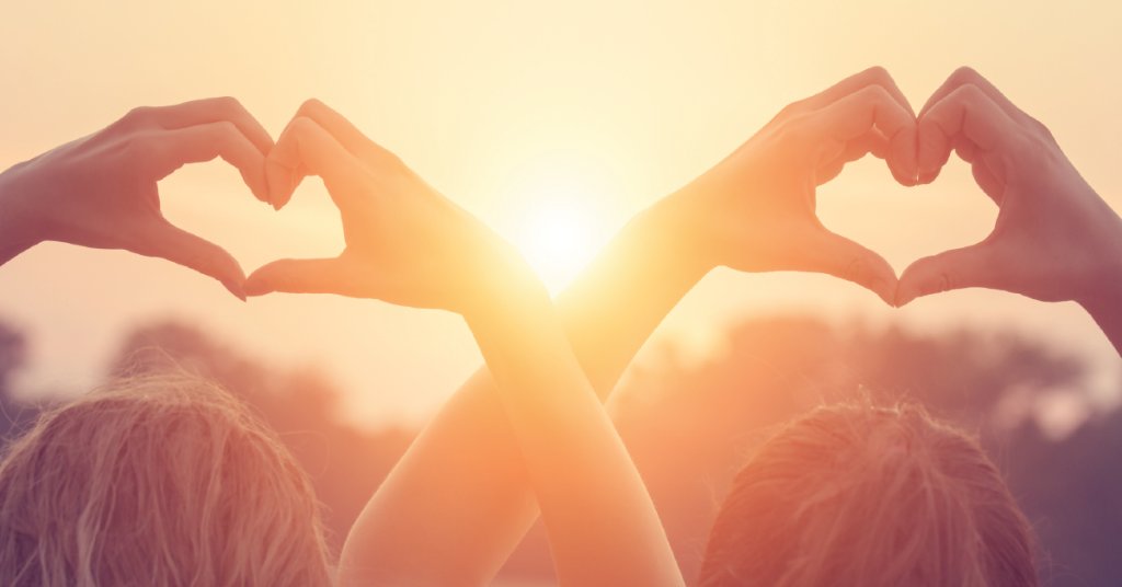 WebMD's tweet image. A few minutes in the sunshine raises vitamin D levels, and that's good for your bones, your heart, and your mood. ☀️ wb.md/3id22sy