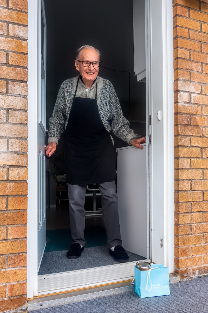 Woont u nog zelfstandig ? Wat fijn! Heeft u vragen of hulp bij iets nodig, wij kunnen een gratis huisbezoek voor u regelen waarin we samen kunnen zoeken naar oplossingen. Kijk op de website voor meer info  malkander-ede.nl/thuis-en-buurt