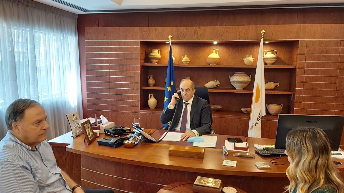 Τωρα, τηλεφ. επικοινωνία με τον Πρόεδρο του Κοινοβουλίου της Αρμενίας,<a href="/AraratMirzoyan/">Ararat Mirzoyan</a>, παρουσία του Βουλευτή,<a href="/VartkesMahdess1/">Vartkes Mahdessian</a>.Συζητείται η υποστηριζόμενη από την Τουρκία επίθεση των Αζέρων προς τον Αρμενικό λαό.Διαβεβαιώνω τη στήριξη της Κύπρου στον αδελφικό λαό της Αρμενίας.