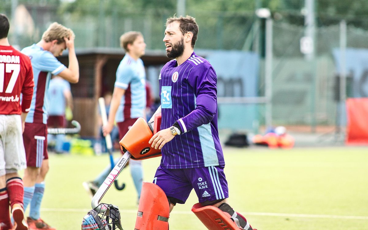 tommyialexander's tweet image. Marching onwards &amp;amp; upwards💂🏼‍♂️ 

Tough away game at Nürnburg, but we got through it will all 3 points (2-0) &amp;amp; a clean sheet is always a nice bonus❕

#iconic #goalkeeping #uzz #hamburg #nürnberg #awaydays #points #donut