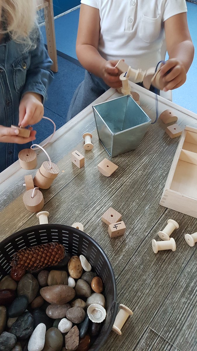 tiddlers1's tweet photo. Concentration, counting, pattern and manipulation, very good threading, lots of conversation, comparing length and number of blocks used, #maths #Wellbeing #achiement https://t.co/lm7DFVlGjI