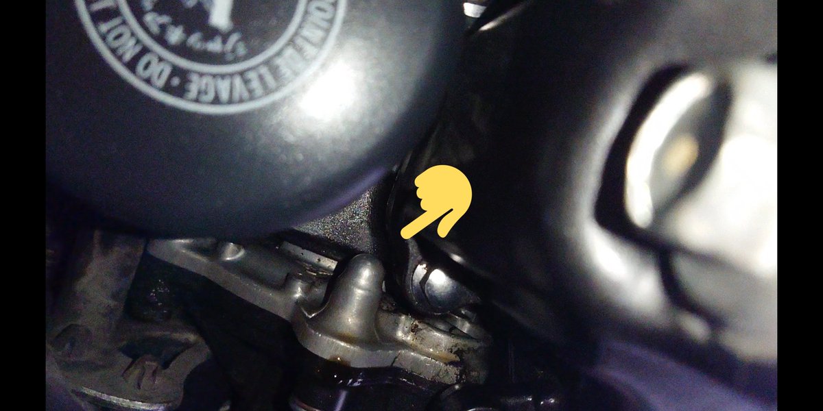 Uzivatel もやしライダー Ct125 Na Twitteru どうしてもオイル漏れが気になり 待てずに県内の別な夢に相談した ところ オイル漏れてるということで 保証修理することに ウォーターポンプとゴムパッキンのどちらかが原因で漏れてる模様 Cbr650r Cb650r