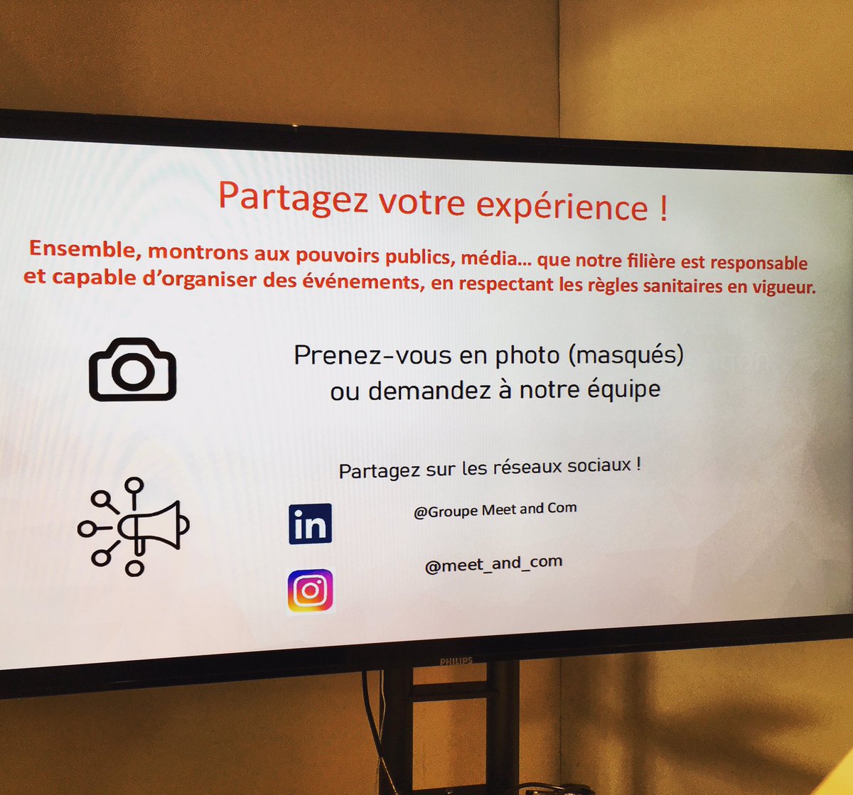 HeleneTavelle's tweet photo. Un salon qui a pu être maintenu. 😀
@meet_and_com
.
Professionnels de l’événement, tous masqués et responsables.
.
#salon #event #evenement #mice #soyonsresponsables #eventplanner #event #evenementiel #lyon #lyonevent #seminaire #incentive #congres #congrès #voyagesdaffaires https://t.co/lxwRMVGOuq