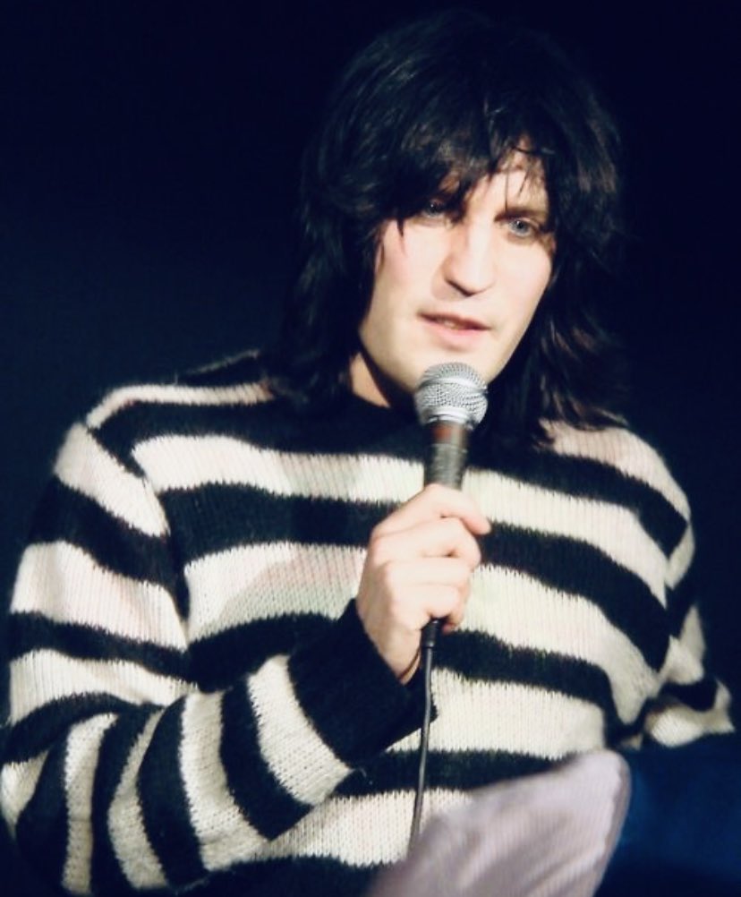 Noel Fielding as cakes.A thread. #GBBO  