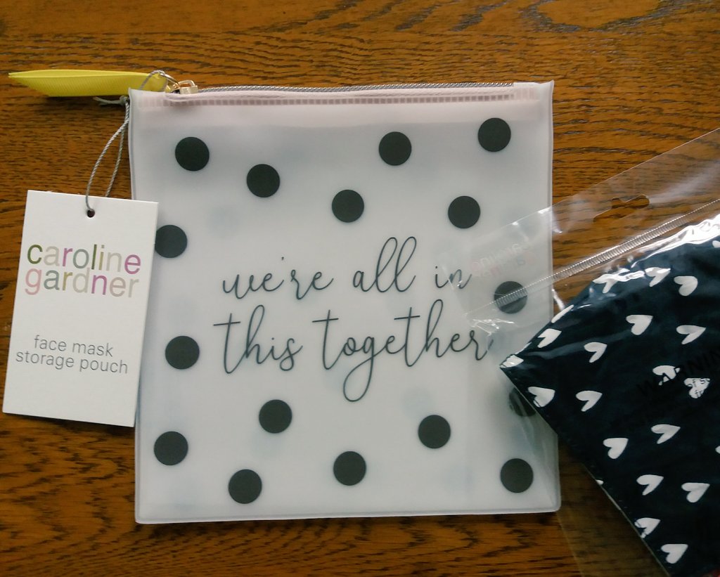 Marina (and Buster🐾)🐈🚣♀️ (@mpmeg) on Twitter photo I bought myself this lovely mask pouch from <a href="/notanotherbunch/">Not Another Bunch</a> I look forward to when I won't need it for masks and can use it as a make-up bag #positivity #TuesdayThoughts I bought myself this lovely mask pouch from <a href="/notanotherbunch/">Not Another Bunch</a> I look forward to when I won't need it for masks and can use it as a make-up bag #positivity #TuesdayThoughts