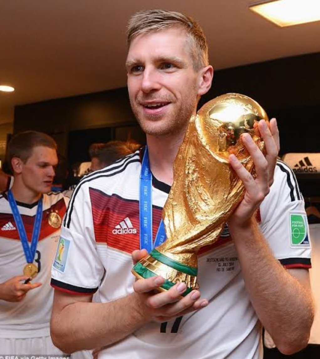Happy Birthday to 2014 World Cup winner, Per Mertesacker!    