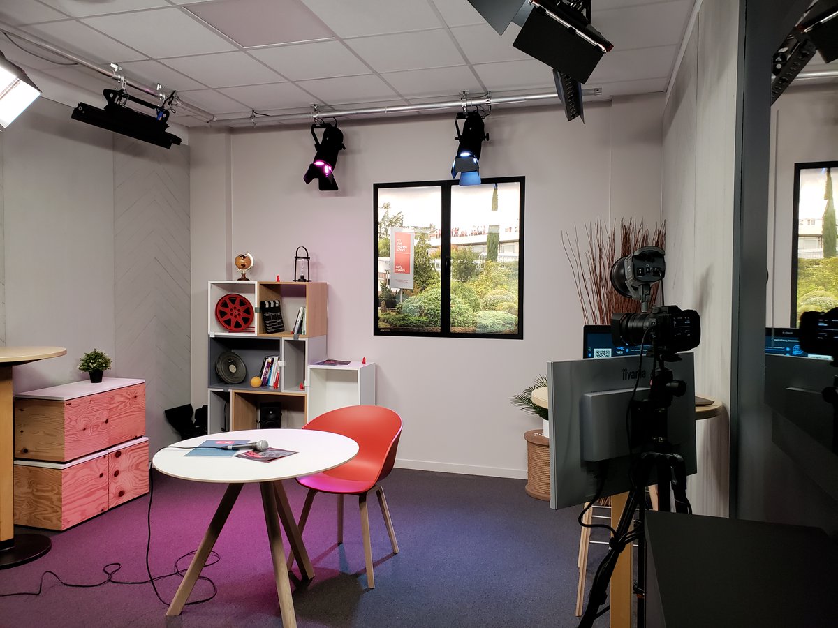 EL_venturelabs's tweet photo. RDV à 17h30 pour l'événement 100% en ligne EdJobTechTalks 🌠! En direct du studio avec nos invités et les start-up #edtech et #HRtech de la session 2 du programme d'accélération #edjobtech⭐️

Inscrivez-vous ici pour recevoir le lien 👉https://t.co/fFW7GEIFSt https://t.co/gthTi8KPng