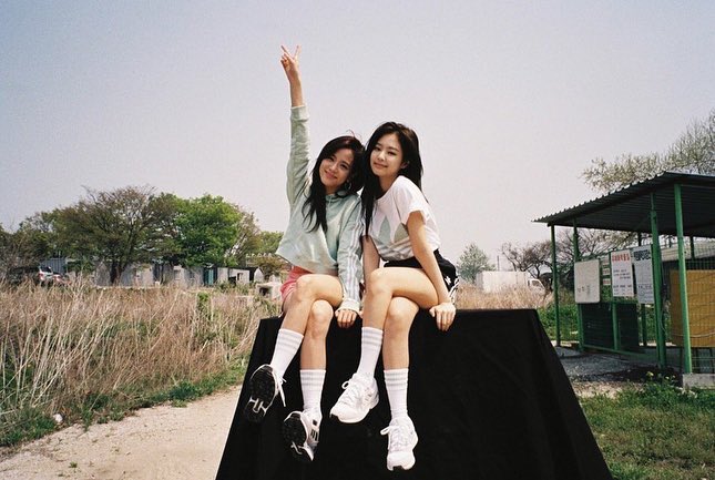 it’s the kind of love you have to cherish and keep for life. i may never understand perfectly the how’s and why’s because i’m a mere outsider to them but i think jennie and jisoo have that relationship which makes life better and much beautiful for each other.