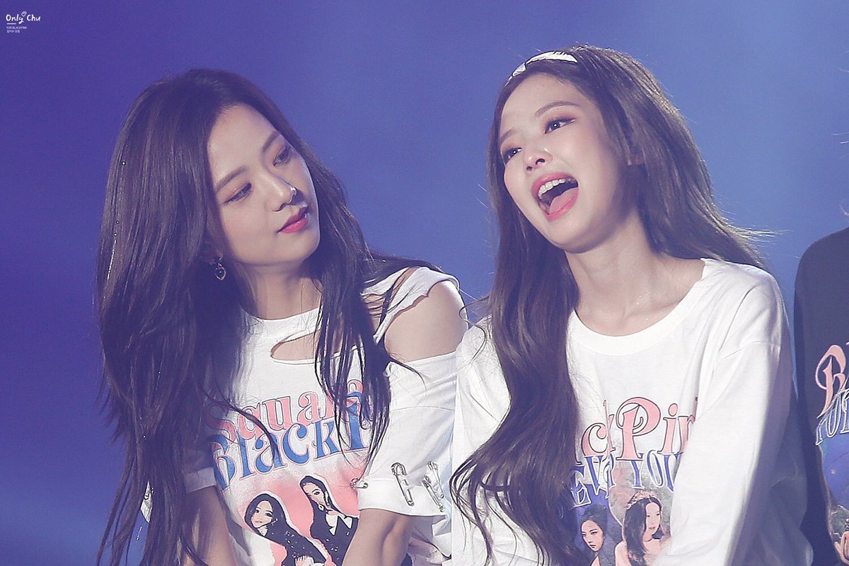 having someone who simply enjoys your company, your randomness and all life experiences even the heartbreaks really lifts you up. i love how there’s a side of them that only the other could pull. like how jennie is effortlessly happy with jisoo and jisoo a bit vulnerable w/ j