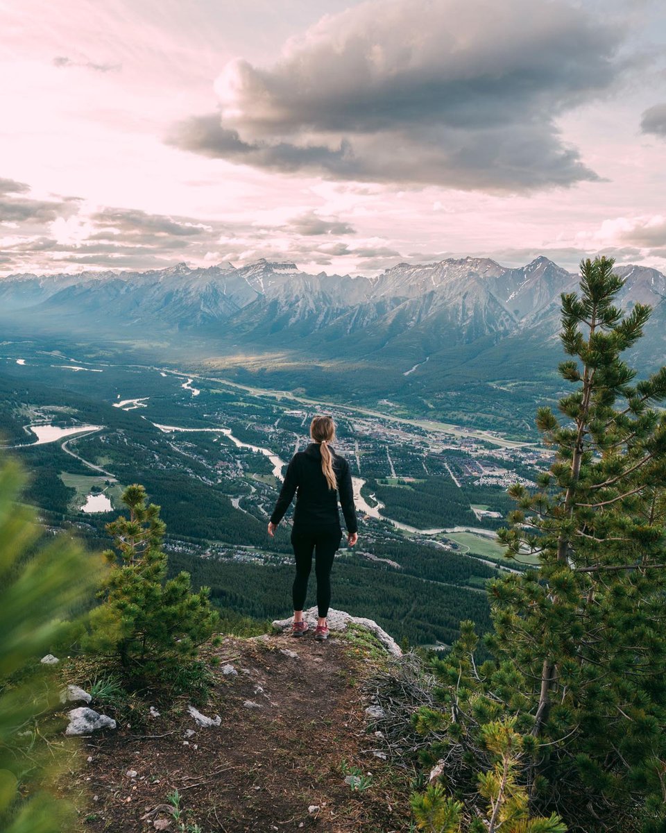 Climb higher, see our beautiful town from above this weekend! There's no shortage of great hikes around Canmore and you'll get to enjoy them with fewer crowds than in the summer. #canmore #lovecanmore