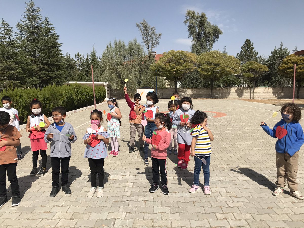 Biz ilk sesimizi öğrendik ve yazdık 🏠🍎🍏🍓🧤✋✏️ <a href="/CaglayanMehmett/">Mehmet Çağlayan🇹🇷</a> #kuluilçemem #konyamem