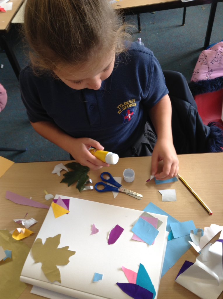 MissEGSGC's tweet photo. Y3 have enjoyed learning about Henri Matisse. After looking at his work we went outside to explore patterns and shapes in our environment. We used these ideas to experiment in our sketch books. @MrGSGC https://t.co/E4hUoQLMWG