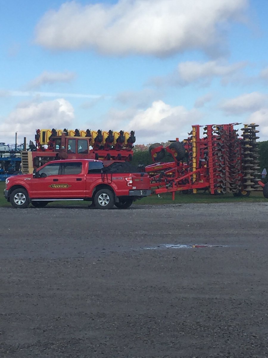 Nice visit today from <a href="/VaderstadDaniel/">Vaderstad Daniel</a> <a href="/VaderstadBrett/">VaderstadBrett</a> <a href="/vaderstadandre/">@VaderstadAndre</a> and we got to meet Jason Strobbe V P N A sales &amp; marketing, lots of great things to things to talk about! Thanks for the <a href="/KearneyPlanters/">Kearney Planters</a> visit