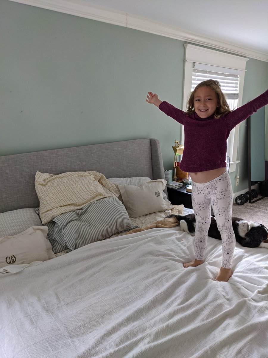 jbgrowe's tweet photo. My daughter was a great help around the house today, having made both her and my bed as part of her #MeramecLearns assignment. 

I humbly request that @ClaytonSchools extend virtual learning through Thanksgiving. There is much raking to do between now and then.

Cc: @MEPrincipal https://t.co/HoSpNPAjV9