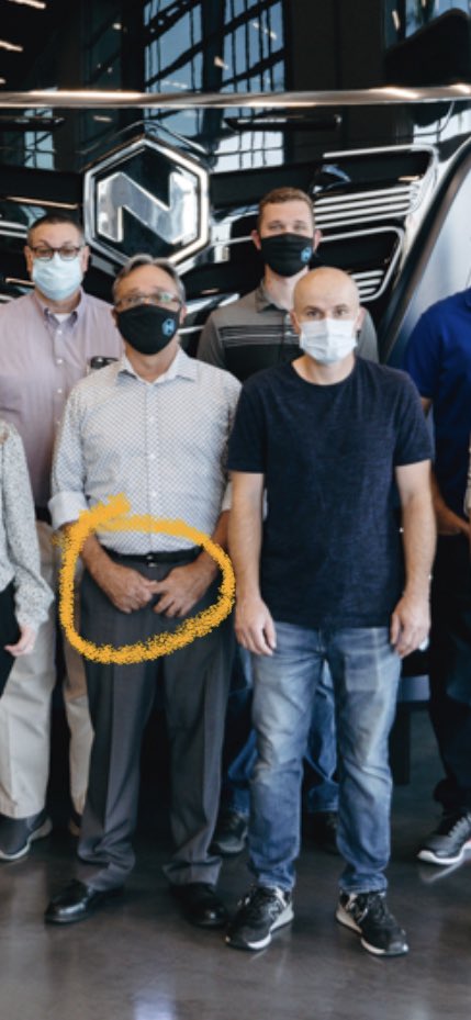 stenderstender's tweet image. $NKLA #shareholders feel like this new hire’s index finger. #dislocated