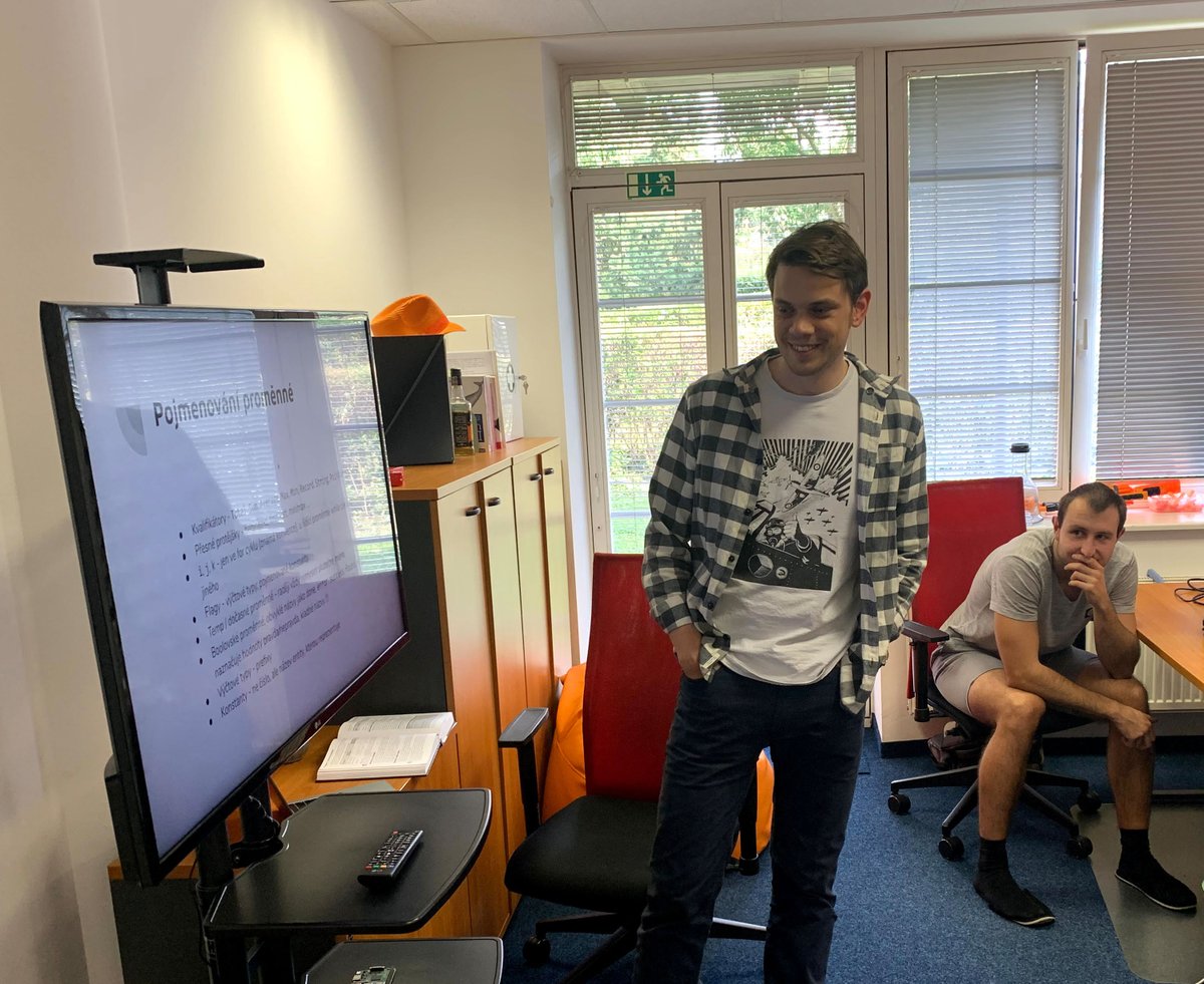 SparkTECH_CZ's tweet image. WORKSHOP RUTINY, PROMĚNNÉ A DEFENZIVNÍ PROGRAMOVÁNÍ
Jak se pozná špatný kód od dobrého? Filozofické zamyšlení nad tím, k čemu jsou funkce, jak je správně pojmenovat a jak programovat defenzivně.
#defensiveprogramming #qualitycode #programming #software #development #hrajsnami