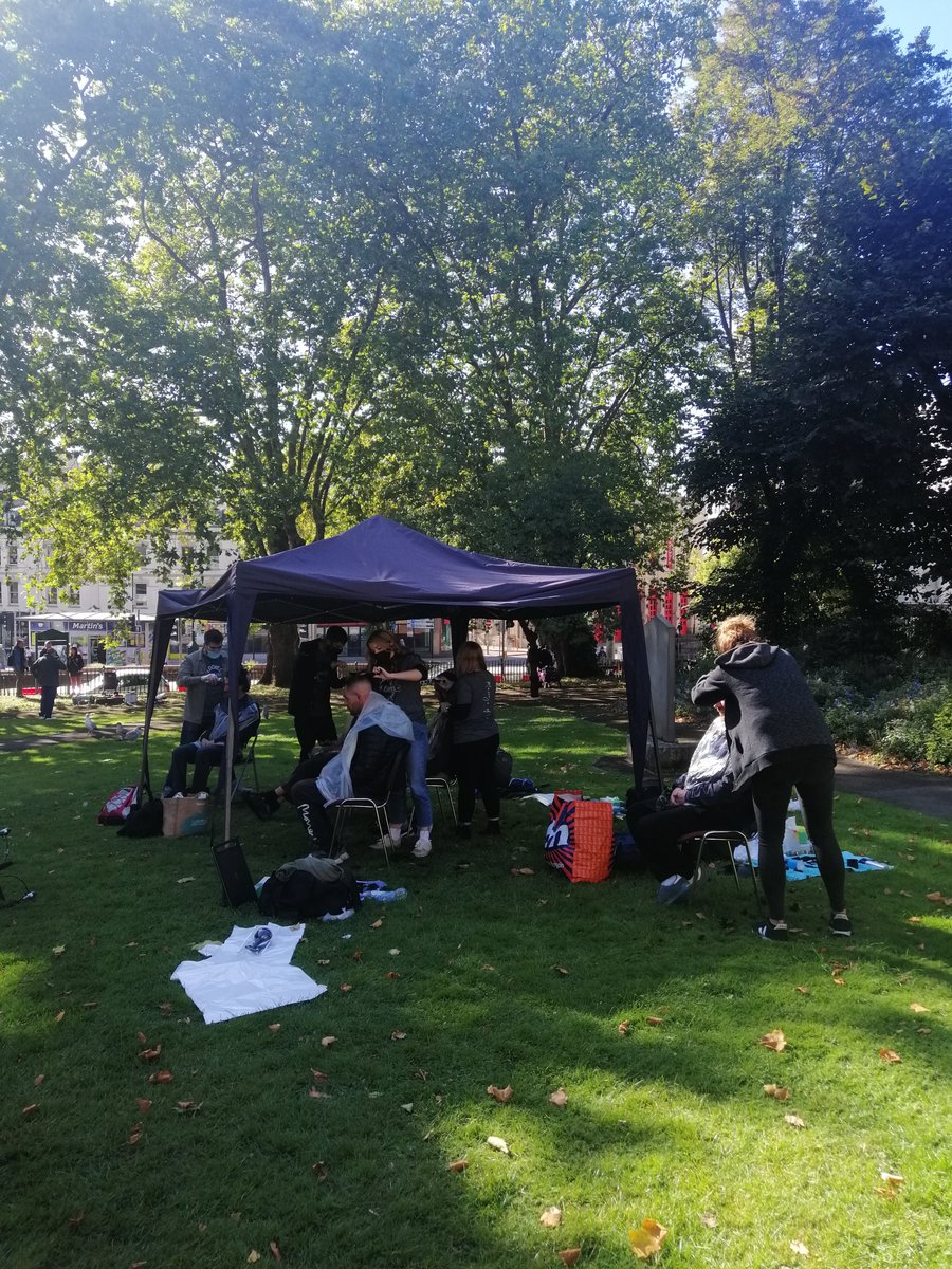 REALLY thrilled to donate @KarShare_UK van to <a href="/HBHomeless/">Help Bristol's Homeless</a> Such a worthy charity who do SO MUCH for homeless people in #Bristol -feeding, clothing &amp; housing them.  And on the last Sunday of each month, offer free haircuts with <a href="/eddiestreetcuts/">Eddie Ilic</a> 🌟#CaredForByKarshare #CharityTuesday