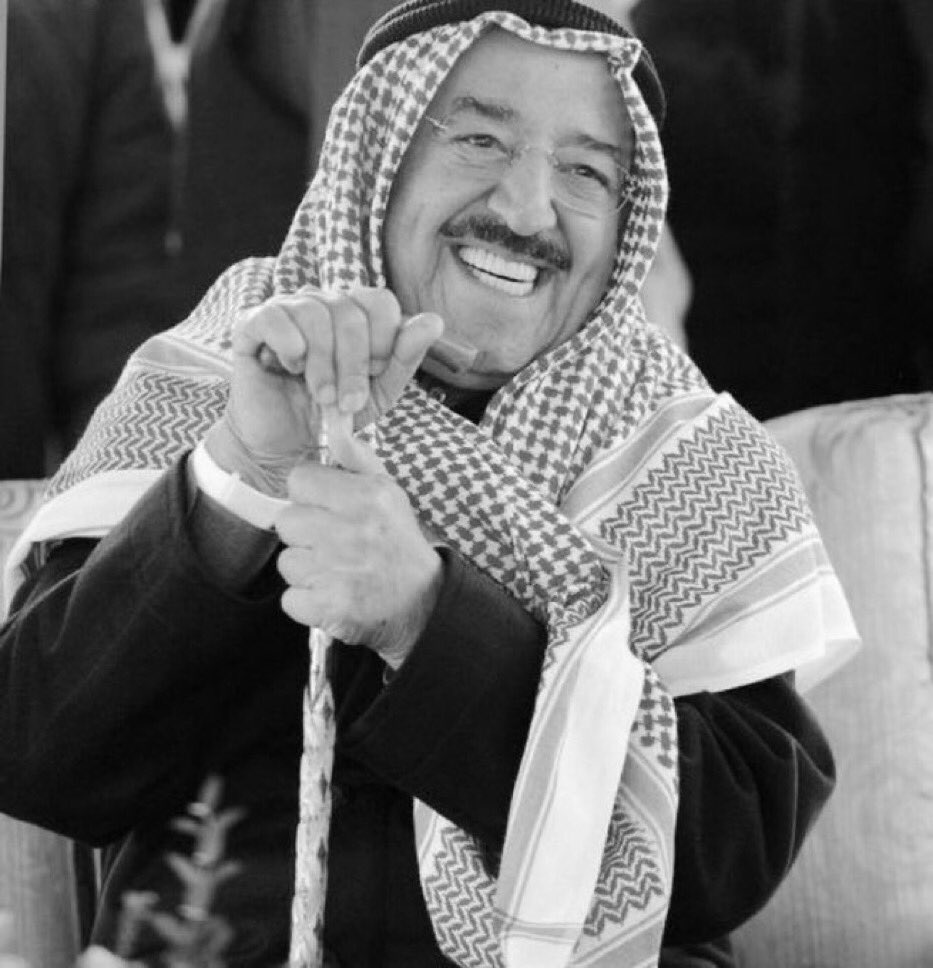 m_bukairy's tweet image. أحر التعازي للأشقاء في الحبيبة #الكويت في وفاة أمير البلاد 
#الشيخ_صباح_الأحمد_الصباح القيادي والسياسي العربي وأمير الإنسانية.
اللهم أغفر له وارحمه وادخله فسيح جناتك