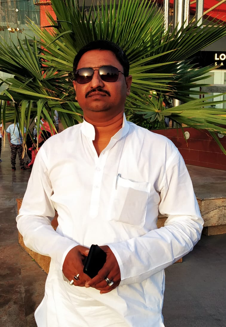 chandrabhusan_'s tweet photo. बेलदौर विधानसभा से यदि कोई यादव उम्मीदवार ये सीट जीता सकता है तो सुशांत यादव है
#राजद_जीतेगी_बेलदौर_की_जंग_सुशांत_यादव_के_संघ
@yadavtejashwi 
@RJDforIndia @laluprasadrjd https://t.co/s6VaMnIN29