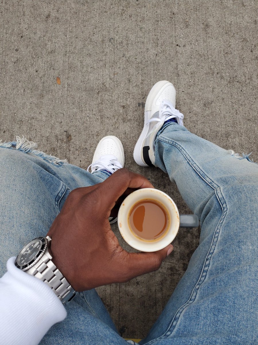 djstephfloss's tweet photo. #NationalCoffeeDay #MyFirstCup ☕☕ https://t.co/3wuEKEMhyX