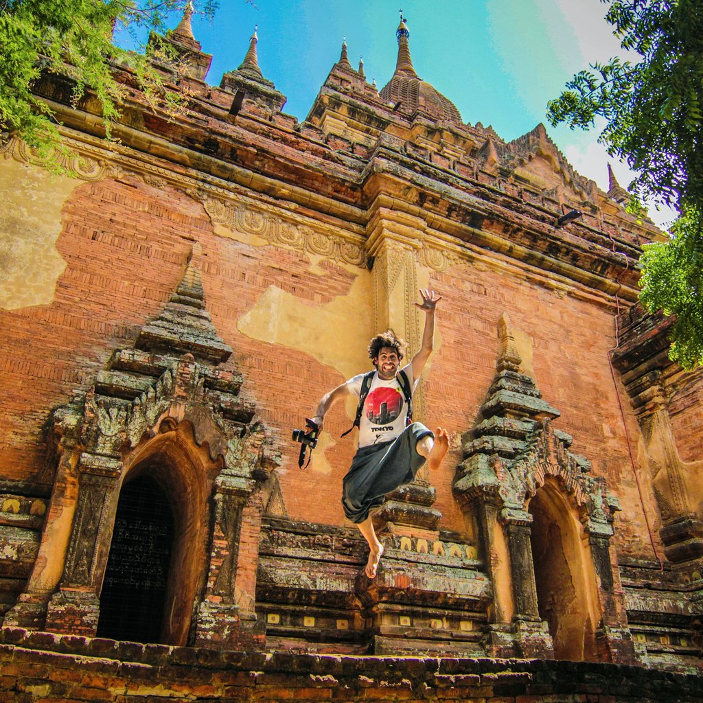 AlbertoMnndz's tweet photo. Be like a mowgli! 🐒🍃
#Bagan #myanmartrip #mochileros #travelerproject #Myanmar https://t.co/GIYnUz20OC
