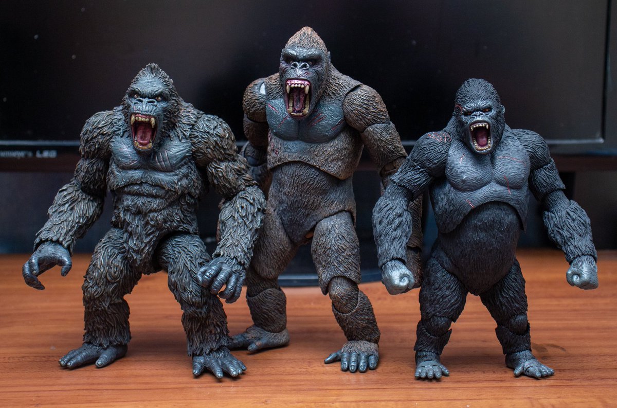 NECA King Kongのレビューです。愛嬌溢れる惚け顔と険しい表情の叫び顔 