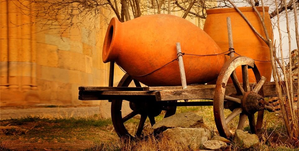 GeorgiaWineland's tweet photo. 🇬🇪☀Palavani ''Rkatsiteli Kvevri''-Where there is no wine there is no love.
Wine: Orange-dry
Grapes: Rkatsiteli
Region: Kakheti-Georgia
Manufacturer: Palawani
Strength- 1️⃣2️⃣%
Volume: 0️⃣, 7️⃣5️⃣l
Price from 1️⃣5️⃣ $

#winelover #WineCountry  #Caucasus2020 #winetasting #wineoclock https://t.co/4Uaw53XObw