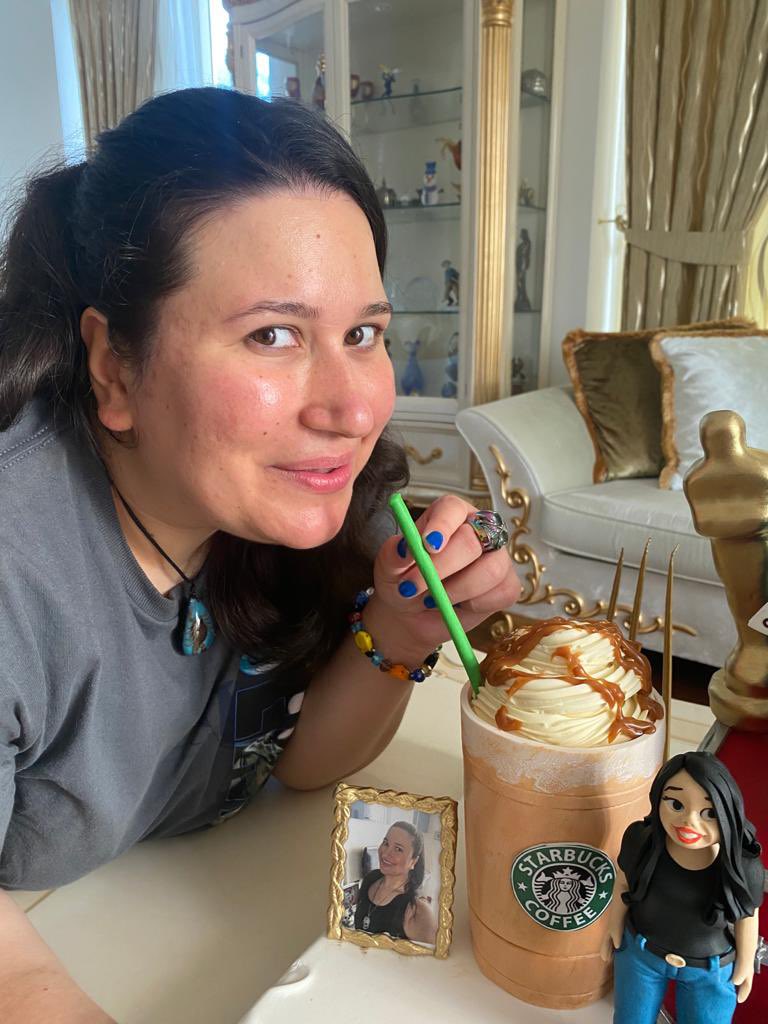 Starbucks Frappuccino Shaped Cake vs Starbucks Frappuccino 😎💀💫
Guess Which One Is More Delicious👇🏻