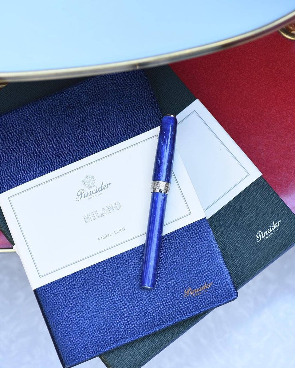 AdnarRobati's tweet image. The Pineider Milan A5-sized notebook features a soft saffiano leather cover with hand-painted edges suitable for fountain pens, lined watermark.
.
#pineider #organiser #leather #boss #ceo #iwrite #accessories #gifts #ceogifts #LuxuryTravel #weloveluxury #adnarrobatiluxury