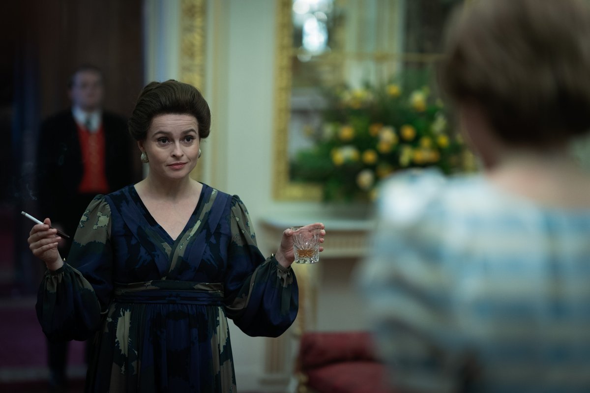 VanityFair's tweet photo. EXCLUSIVE: Your first in-depth look at #TheCrown's fourth season—including Princess Diana and Margaret Thatcher—is here: https://t.co/7FIPtYnFIu https://t.co/NRee6TTKtj