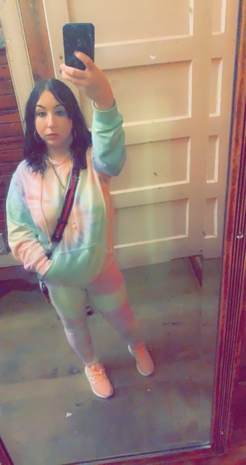 Another dirty Dirty bathroom pic lol dont judge me 😛🤪😘 https://t.co/7qiFirtRsU<a href="/tag/gingerpatch6"class="tags"><span>#gingerpatch6</span></a>