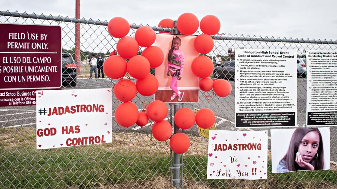 ThePressofAC's tweet photo. Jada Collins, 12, of Bridgeton, is currently in a Manhttan hospital fighting for her life against a heart condition she had since birth. The Bridgeton community showed up Sunday with the #JadaStrong message in support of Collins.
https://t.co/spT6FAewja https://t.co/Hymp0QJvfu