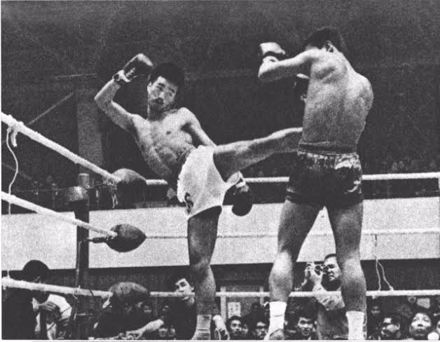 エルコン 櫻花千代 Sawamuraaa ところでポケモンのサワムラーがキックボクシングの沢村忠さんがモデルって気付いてる若者はどんだけいるのかな Chibalotte