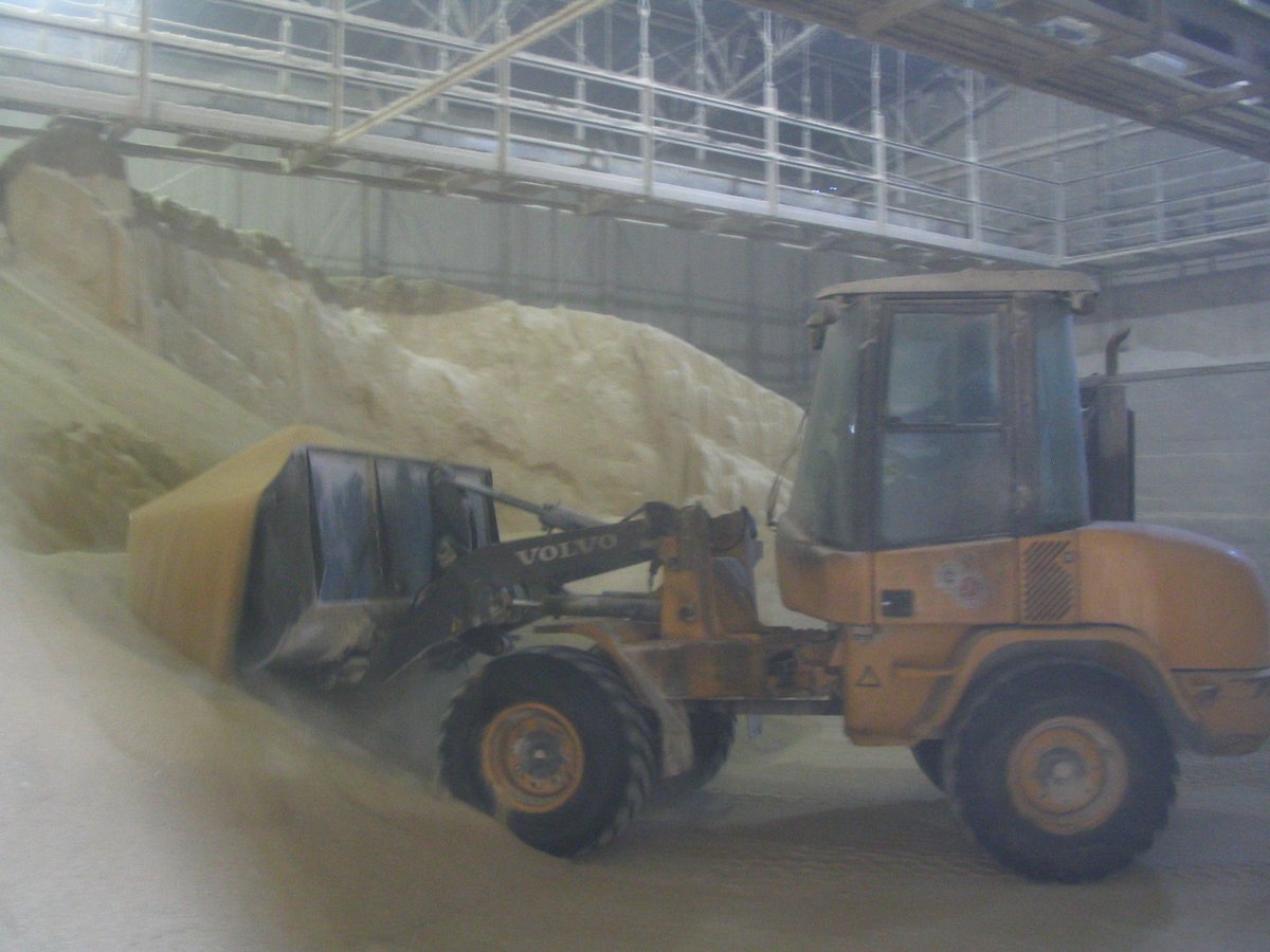 knr_group's tweet image. Scales aren't just for Rock Quarries! Check out this application at Archer-Daniels-Midland, a soy processing facility. #loadonceloadrite #soyprocessing #productivity #accuracymatters