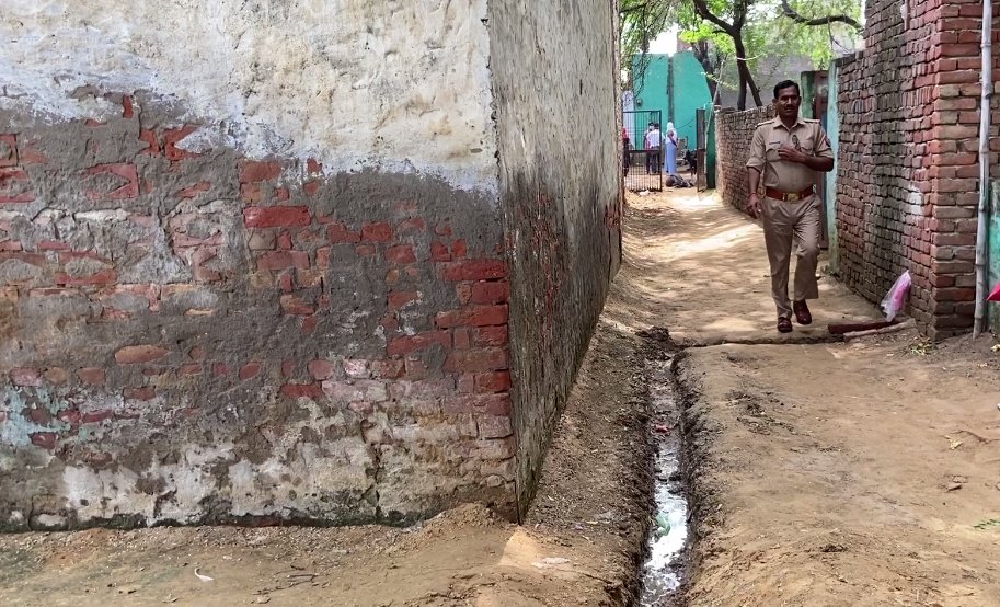 It was this drain running between the houses of Thakurs and members of Valmiki community that was the latest cause of dispute. In 2001, Ravi and father of another accused were arrested for chopping fingers of the grandfather of the Hathras rape victim.  https://www.newslaundry.com/2020/09/29/help-us-get-justice-please-dalit-girl-assaulted-in-ups-hathras-succumbs