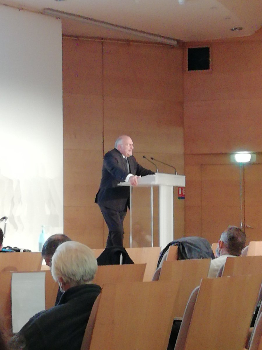 ForestierAdrien's tweet photo. Le @Groupe_UCPA est présent au @cnosf_instit pour le lancement du programme d'accompagnement à l'accès financements #européens #sport. https://t.co/02Kn17VkiE