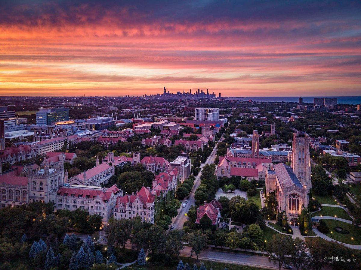 barrybutler9's tweet photo. There's no debate.   Chicago is the prettiest city. https://t.co/mUqsNydjUr