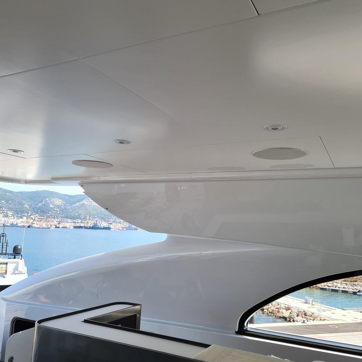AdvancedIntegr1's tweet photo. Some more pictures from our 50m #yacht project in Marseille. These ones show the installation of @OriginAcoustics speakers. Stay tuned for more updates! 
#yachtautomation #luxurylifestyle #workinprogress #bespokesolutions #AdvancedIntegration #GivingYouFullControl https://t.co/UyKhhZxIvZ