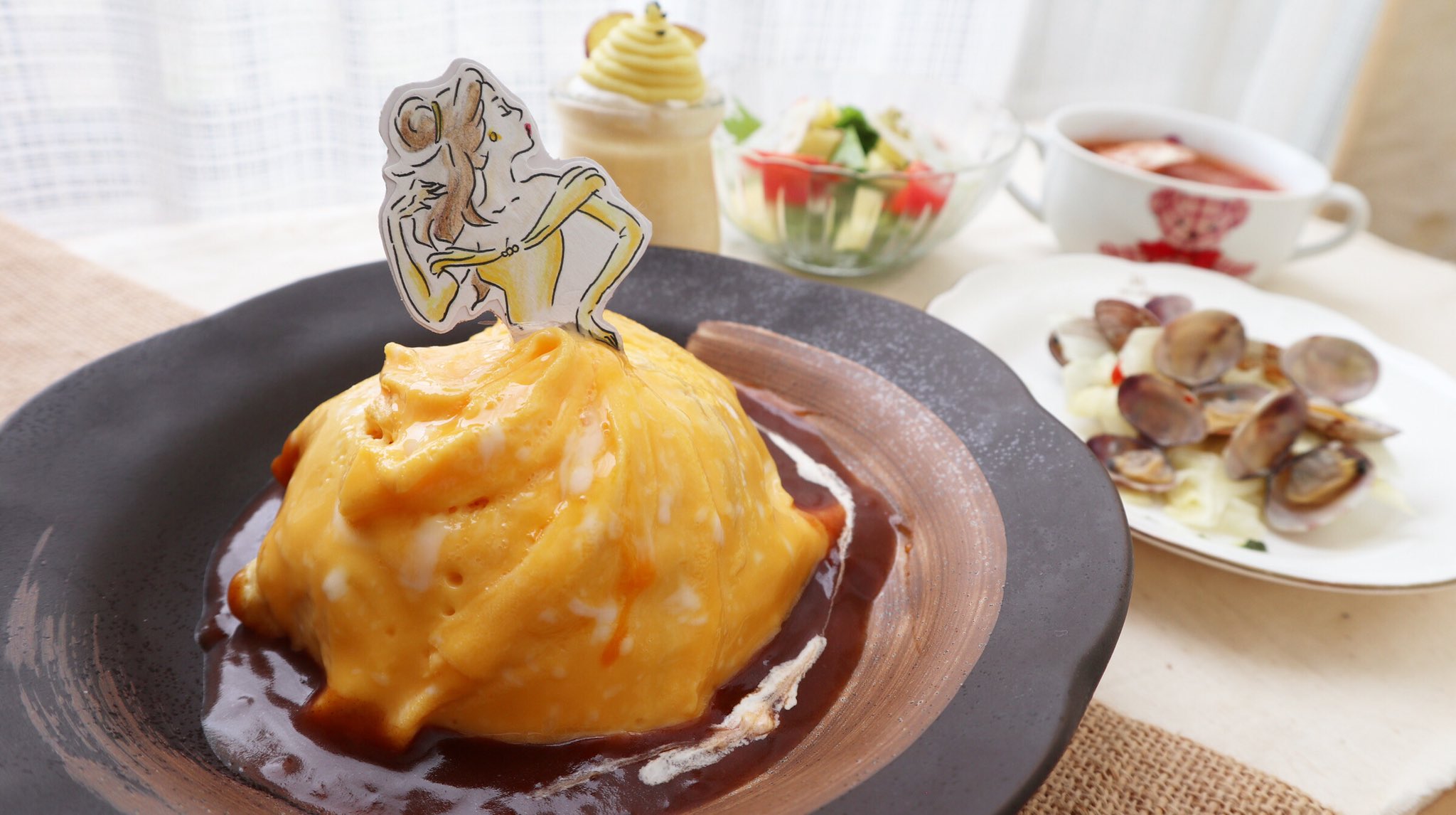 たべいろ料理研究家 栄養士 岡田果歩 ベルのドレスドオムライス 夜中の2時に思い立って絵を描き始めて作ってみました ディズニーの新エリアにこんなレストランありそうだなと 美女と野獣 ディズニー 新エリア ドレスドオムライス おうちごはん