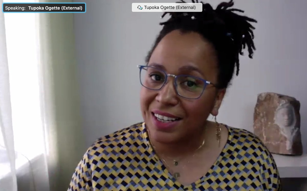 Jessieevaline's tweet image. Vielen Dank @Tupoka_O für die interaktive Buchlesung heute -

Die Expertin, Speakerin, Trainerin, Aktivistin und Autorin von #exitRacism teilte Auszüge aus ihrem Bestseller.

Rassismuskritisch denken lernen!