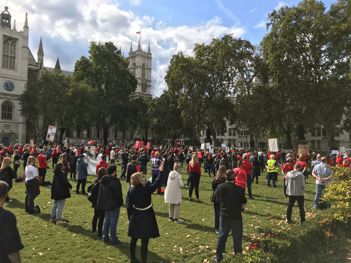 What an incredible turn out at this afternoon's <a href="/WeMakeEventsoff/">#WeMakeEvents Campaign</a>  Creative Demonstration in Parlaiment Square.

We just hope the government listens to us and recognises that the #liveevents industry desperately needs financial support.

#WeMakeEvents #CreativeDemonstration