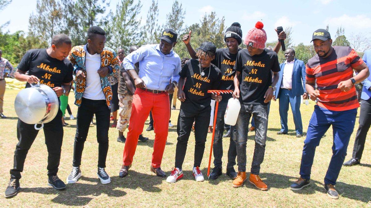 WilliamsRuto's tweet photo. We must change Kenya’s political conversation from power to empowerment and positions to creation of jobs. https://t.co/CJ1c8SsCLL